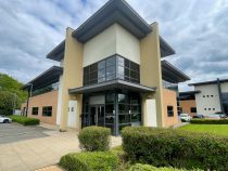 Office to rent in cheadle