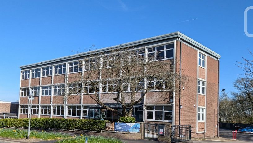Business Lodge Heron House - External